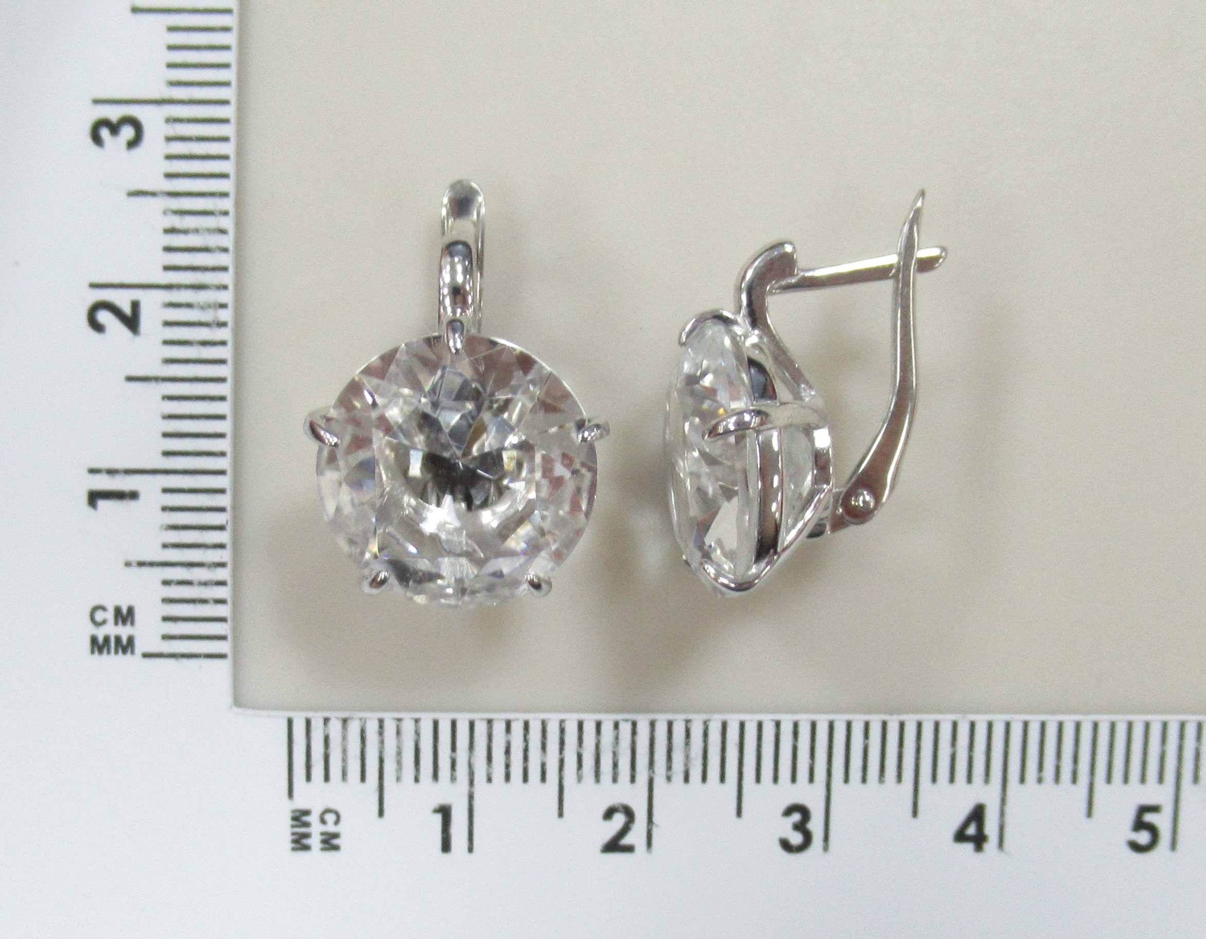 Серебряные серьги с горным хрусталем